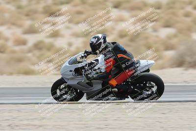 media/May-05-2025-Moto Forza (Mon) [[3c1838c5e5]]/2-B Group/Session 3 (Panning Test Turn 14 Inside)/